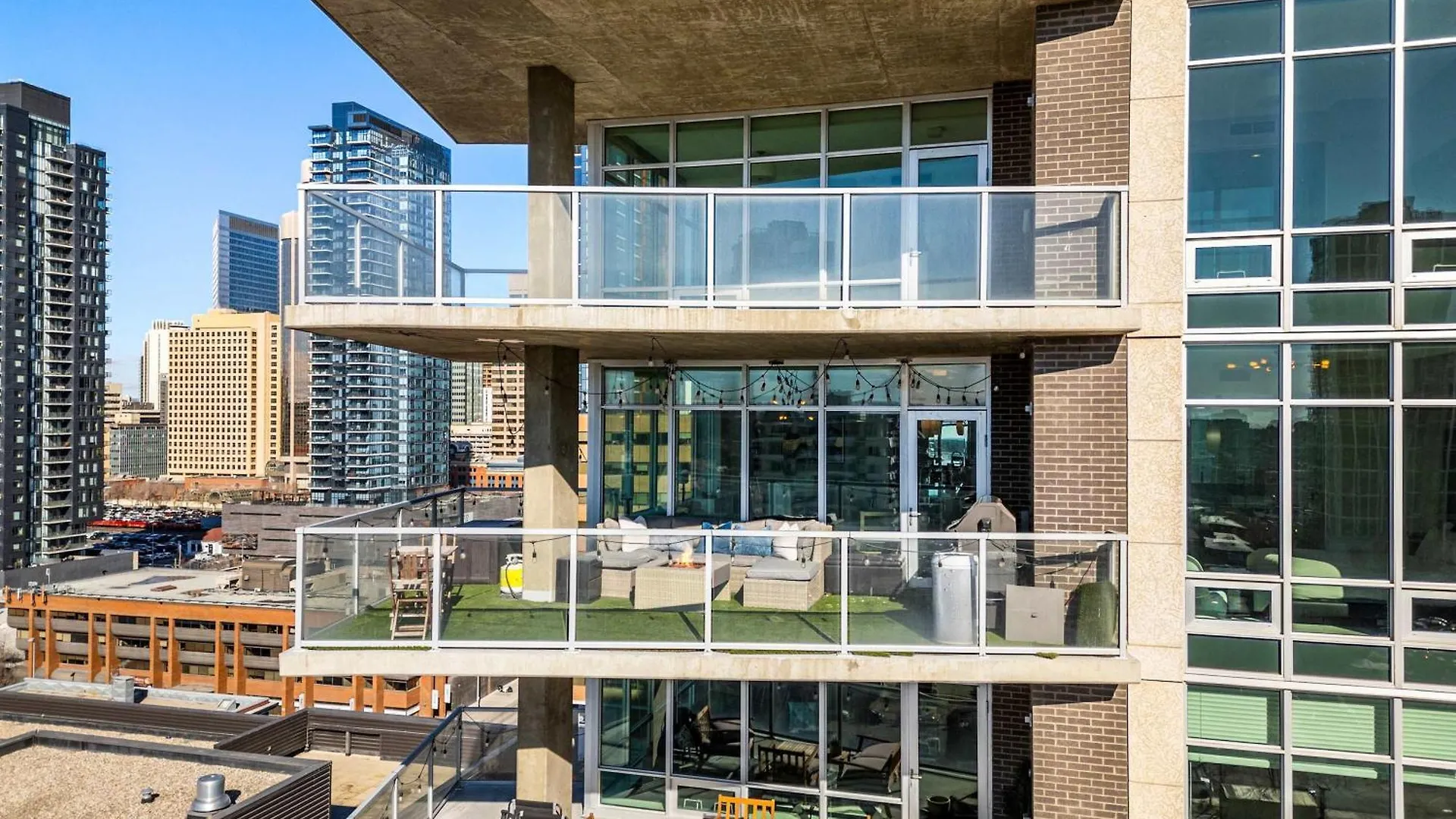 Apartment Urban Oasis - 2Br Condo Downtown Large Balcony Calgary