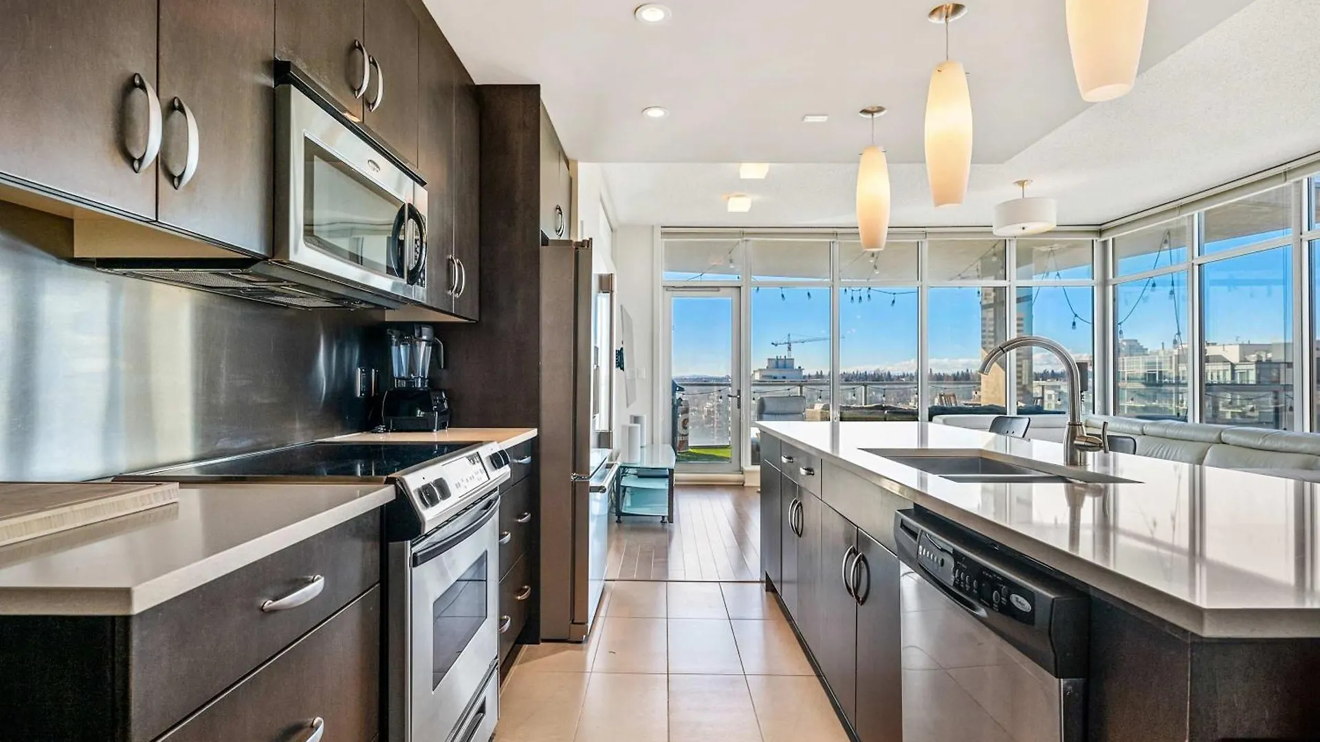 Urban Oasis - 2Br Condo Downtown Large Balcony Calgary 0*,